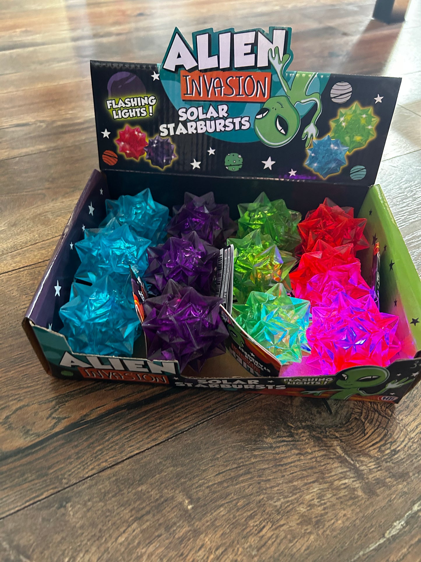 Alien starburst light up balls